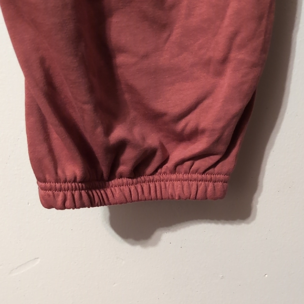 Old Navy Women's Coral Jogger Pants - Picture 5 of 6